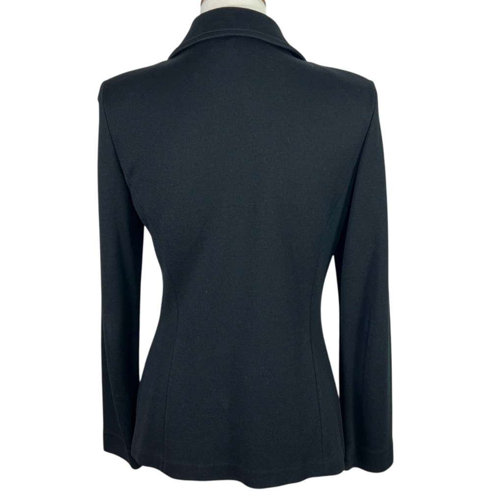 Chic Black Blazer with Floral Accent - Picture 4 of 9